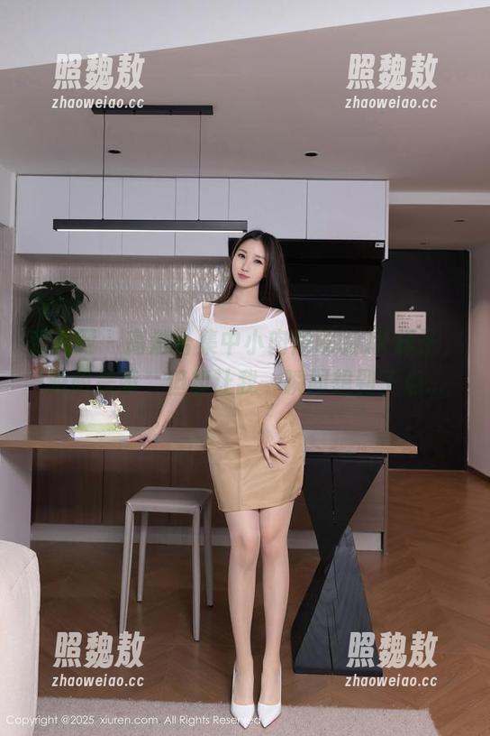 秀人网-小肉肉咪 秀人网 - 高清合集中小肉肉咪的JK样子,明明是萌,但却让我一瞬间想到了点...