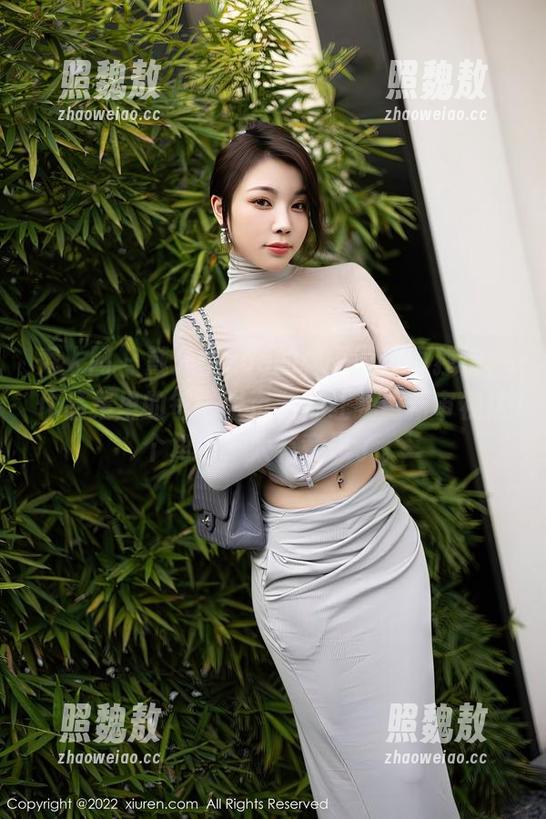 秀人网-戴允祺zoe 秀人网 - 戴允祺zoe的秘书画风真独特,作品集里的每一张资源都让我重新审视这个角色,太有意思了。