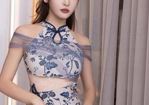 秀人网 – 李根号米饭VS林文文的厨房冒险：写真集里的美食分享