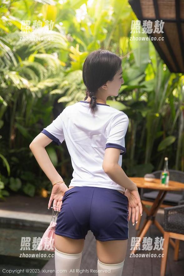 秀人网-沐子熙V 秀人网 - 太赞了,沐子熙V的灰丝套图就像是大街上突然闪现的小确幸,让人摸不到头脑。