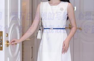 秀人网 – 翻开白浅浅的写真，心想：‘天呐，这个‘女友’在我心目中じ宇宙第一！’