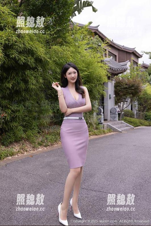 秀人网-白甜 秀人网 - 旅行的白甜:图包下载,让你追上她的脚步,哦,别摔了!