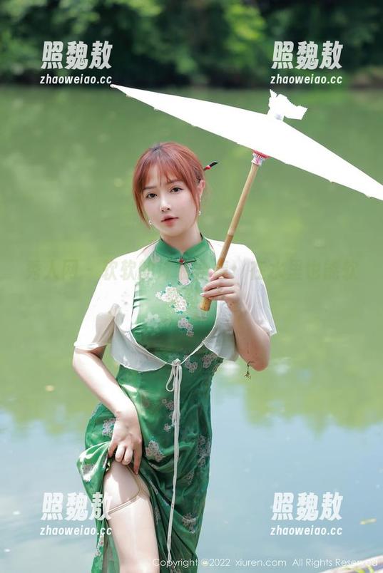 秀人网-软软 秀人网 - 软软的泳装合集:在水里也能软软哒!