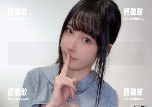糖果果Candy 谁说圣诞只能是红色和绿色?糖果果Candy的完美作品带你见识其他的资源!