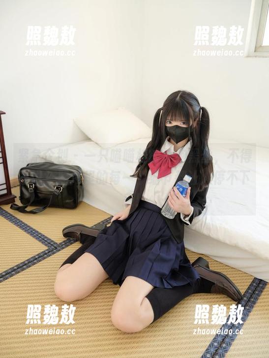 紧急企划-一只喵喵梓 紧急企划 - 一只喵喵梓的旗袍黑丝,不得不说,照片里的每一个细节都让人停不下来!
