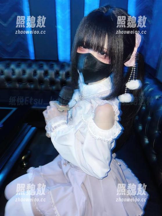 纸悦Etsu_ko 纸悦Etsu_ko比基尼分享:谁能拒绝这种清凉的骚动?