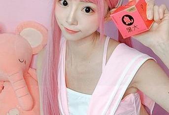 翻开绮太郎的修女图包，竟发现了不一样的圣洁？