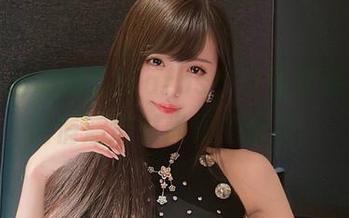 美图里的腐团儿Ikaros，穿着套装像极了悄悄溜进时尚界的幽灵！