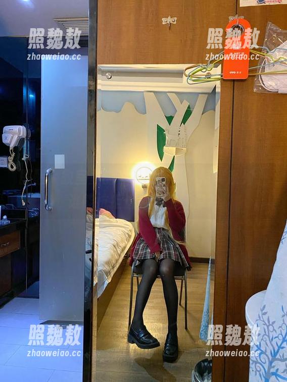 芋圆侑子 醒醒,教室里的“芋圆侑子”写真系列,谁能抗拒这种学生气息?