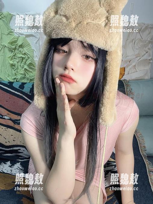 葱油饼er 微密圈 - 私拍合集:终于见识了葱油饼er的纯白构图