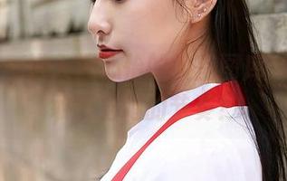 蜜桃社 – 进入温心怡的教室图库，你敢不敢跟上她的节奏？
