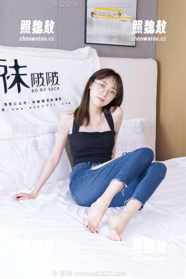 袜啵啵 - 踩脏白色棉袜，一个大大的“原图分享”！熊熊你是太任性了。