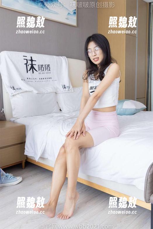 袜啵啵 - 大家快看，芝士的白色吊带船袜更新到图库了