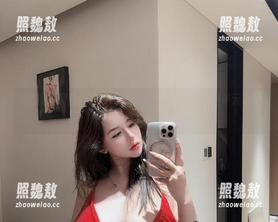 阿色 微密圈 - 阿色在线晒圣诞写真,穿得像在寒冷单元格里的撒欢小鬼