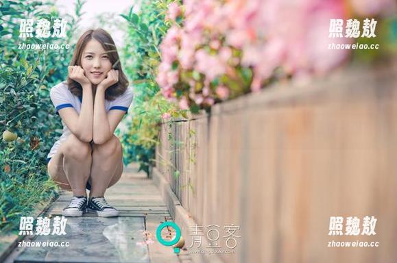 青豆客 - 黄可christine全集：制服的另一面，你能想象得到吗？
