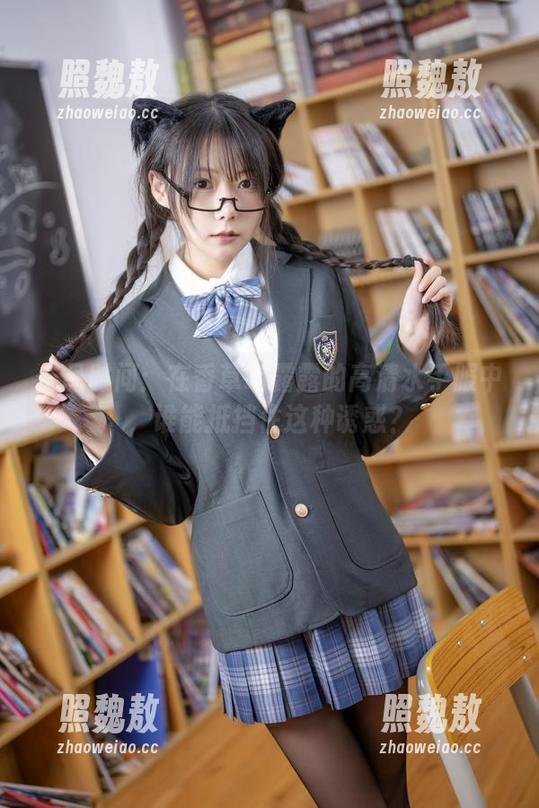 香草喵露露 作品时间:在香草喵露露的高清水手服中,谁能抵挡住这种诱惑?