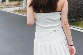 魔镜街拍 – 让人想起童话的曼曼，天使写真集更新，简直仙女本人吧？