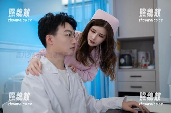 鹿八岁baby 鹿八岁baby的私房写真:和服之下,潇洒与优雅的拉锯战