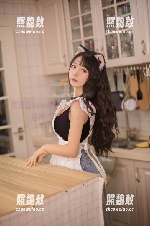 黑猫猫ovo 黑猫猫ovo的海洋球喵创意图集,谁不爱这种“小球dreamy”呢?